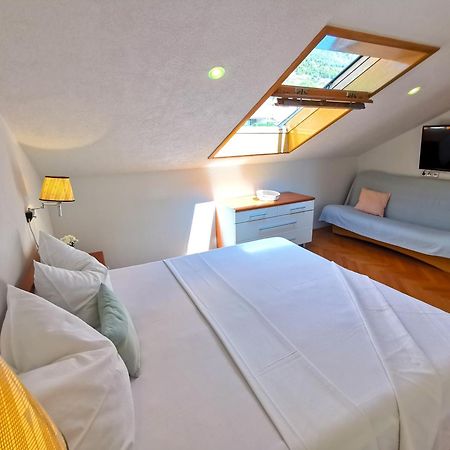 Villa Mira Bol Room photo